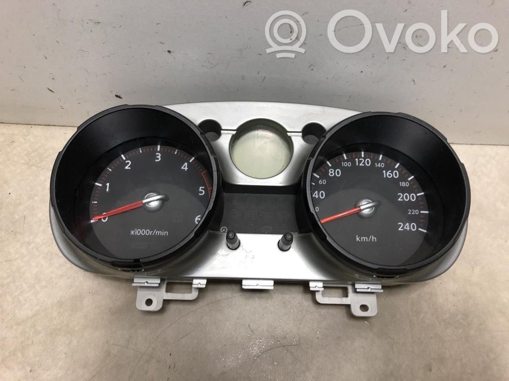 Nissan Qashqai Vitezometru (grup de instrumente)