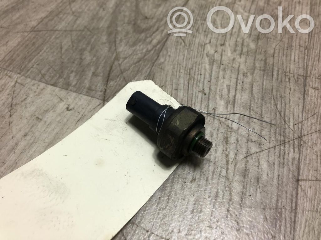 Sensor
