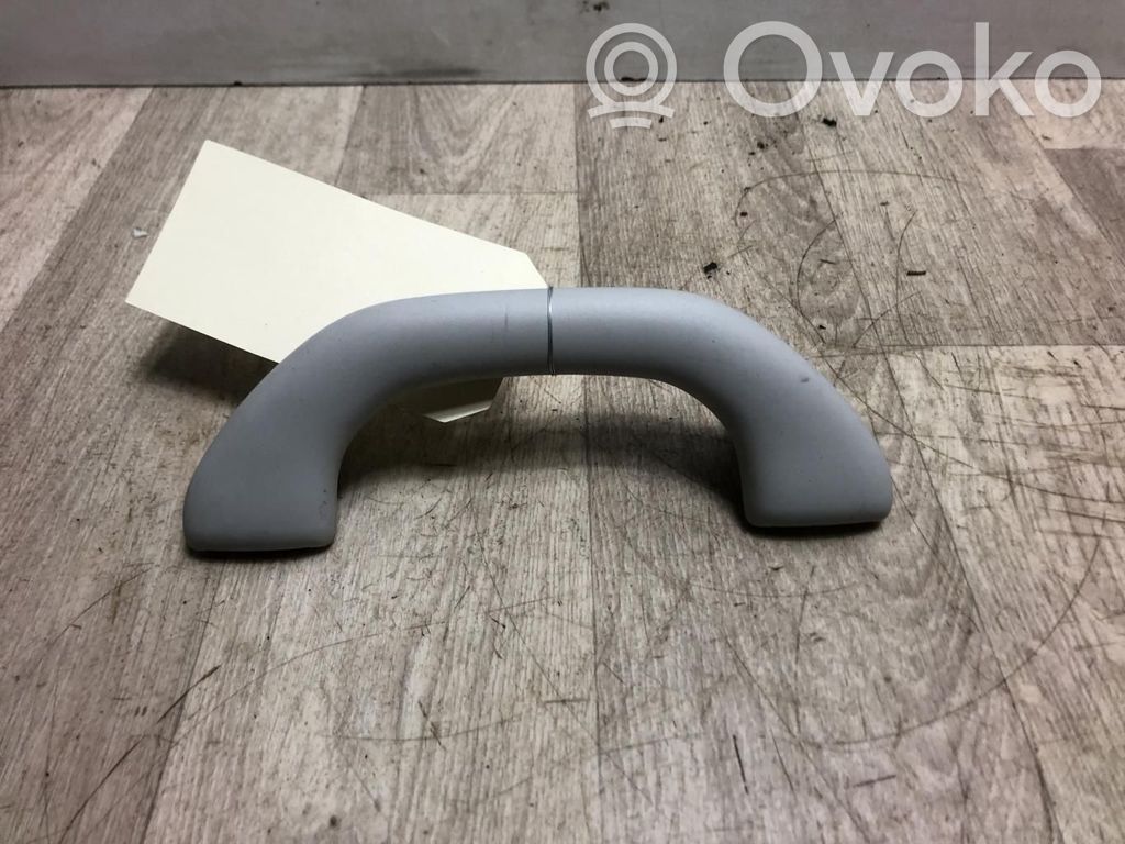 Volkswagen Passat Alltrack Un set di maniglie per il soffitto