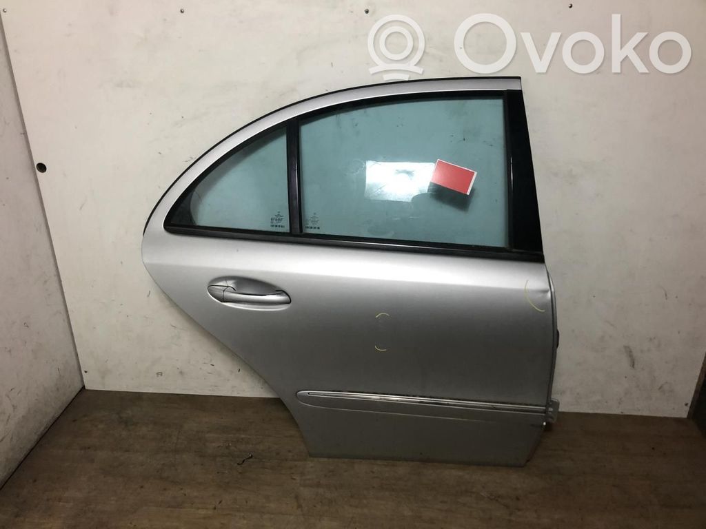 Puerta trasera   211730020528,211730020528