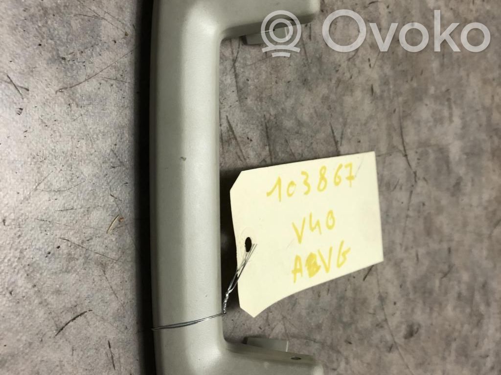 Volvo V40 Un set di maniglie per il soffitto
