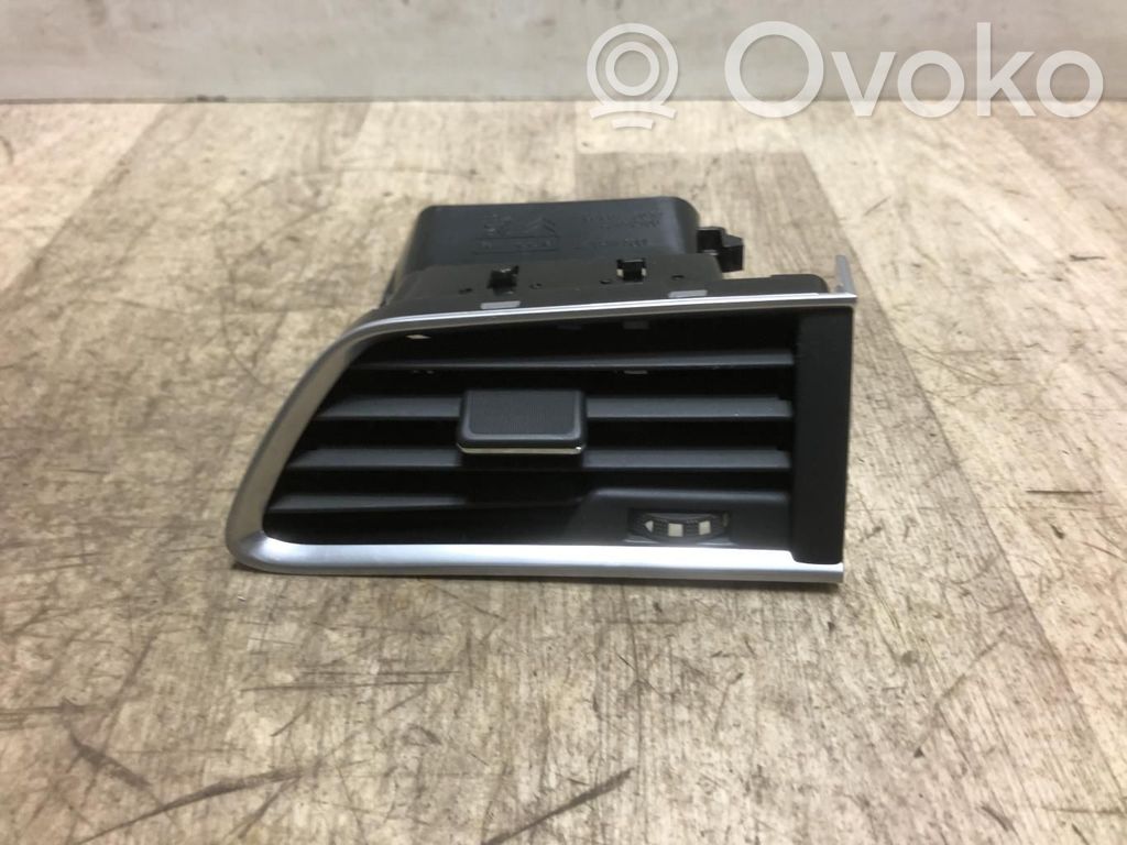 Peugeot 508 Rejilla de ventilación central del panel