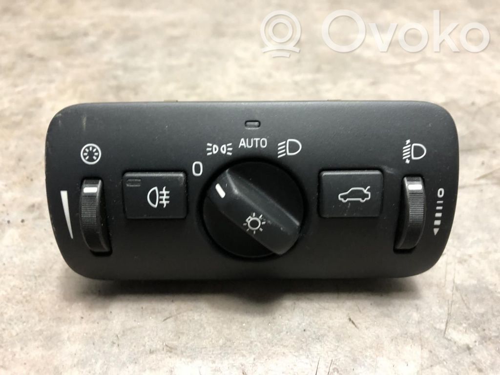 Volvo V40 Light switch 