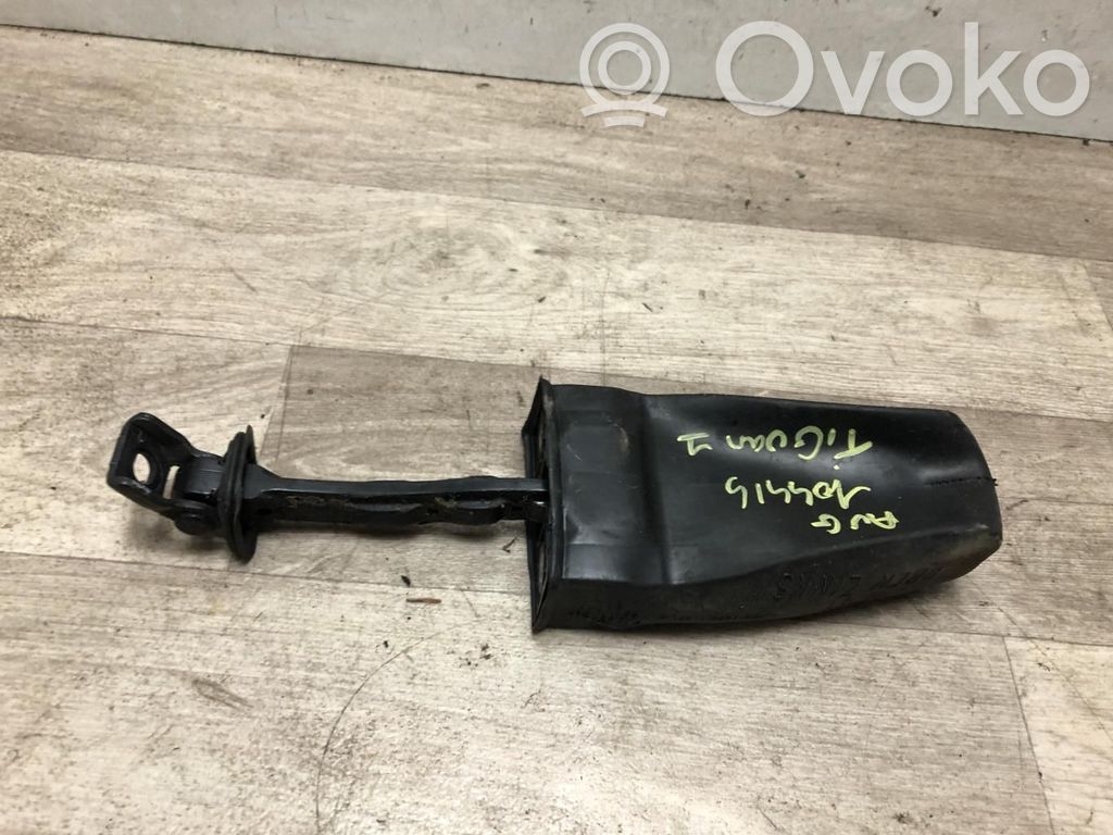 Volkswagen Tiguan Bridă/cârlig închidere ușă față 