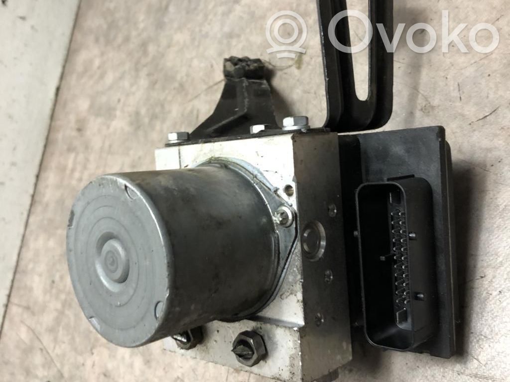 BMW X3 E83 ABS Pump 
