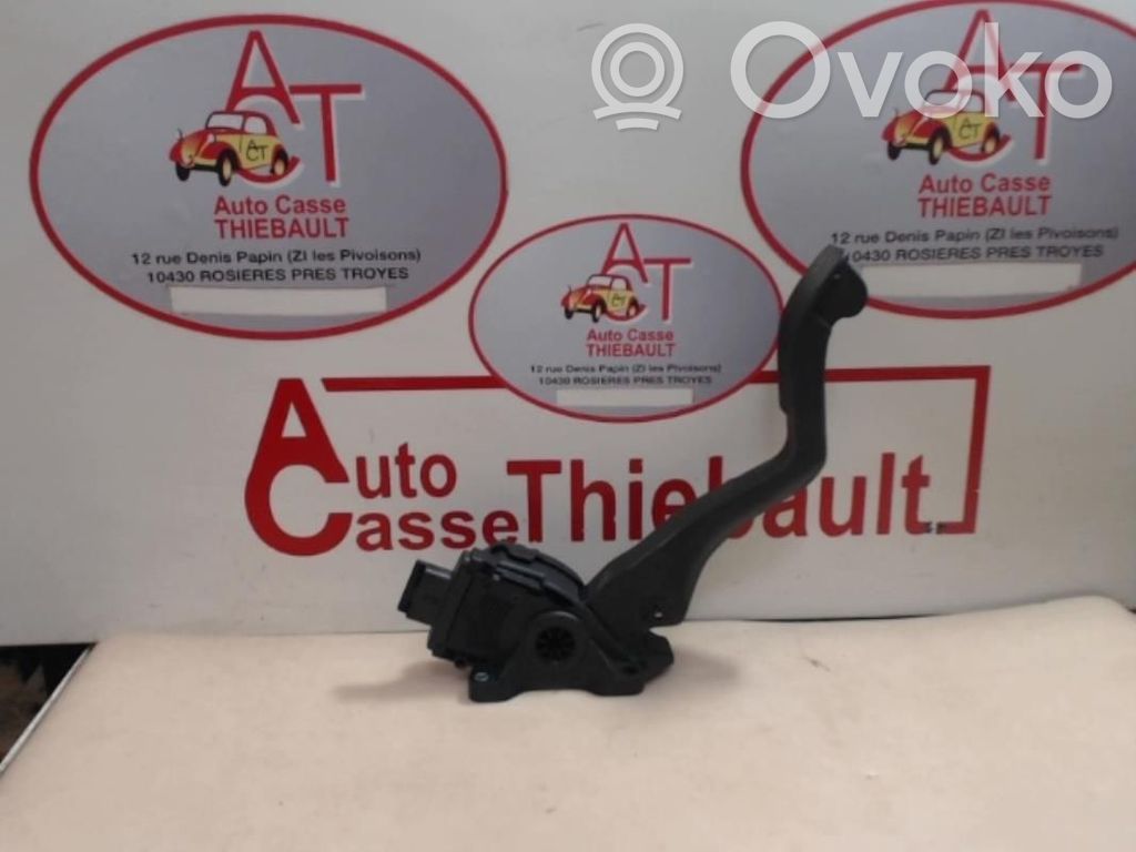 Peugeot 207 Accelerator throttle pedal 