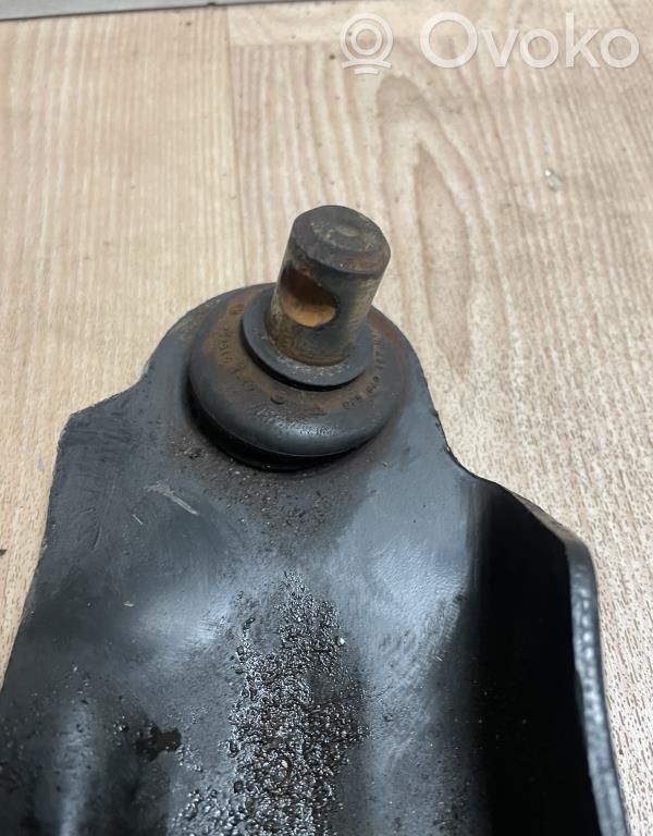 Renault Captur Front control arm 