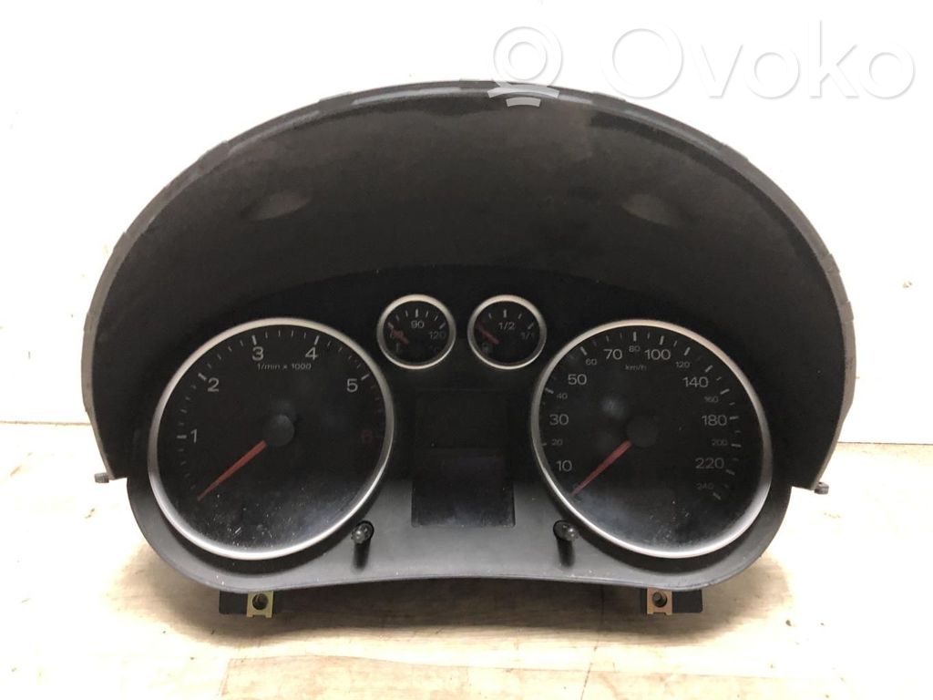Audi A2 Tachimetro (quadro strumenti) 