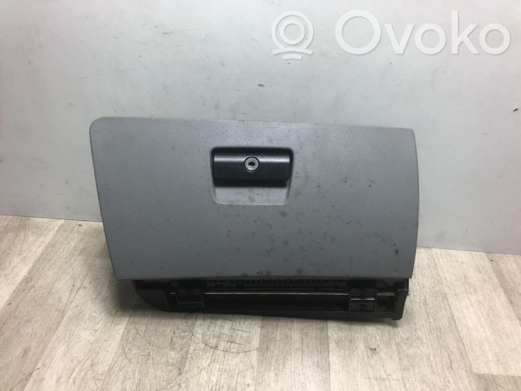 BMW 3 E90 E91 Glove box 