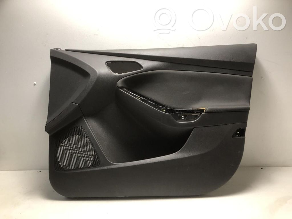 Ford Focus Priekšējo durvju apdare 