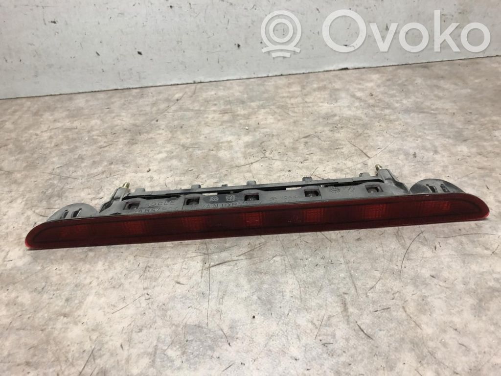 Peugeot Partner Third/center stoplight 