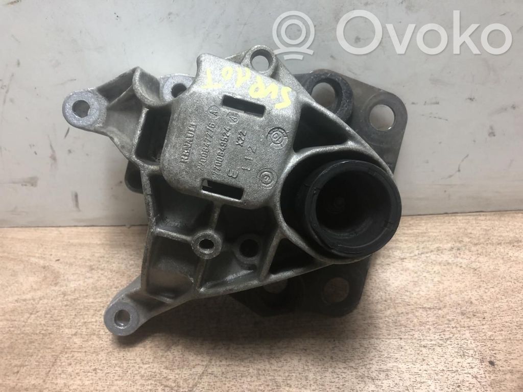 Engine mount bracket