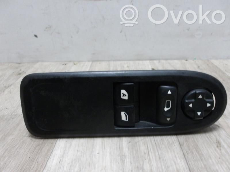 Citroen C3 Interruttore di controllo dell’alzacristalli elettrico 