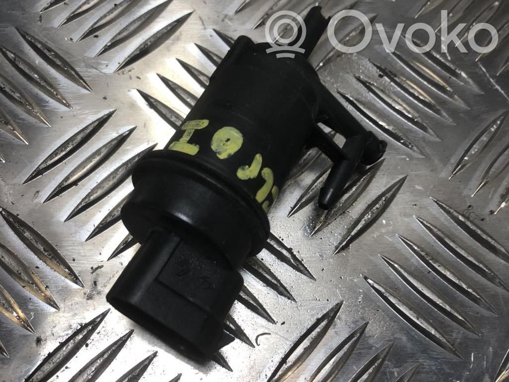 Windscreen/windshield washer pump   8201626365,8201626365