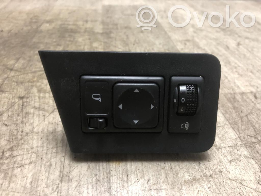 Nissan NV200 Wing mirror switch 