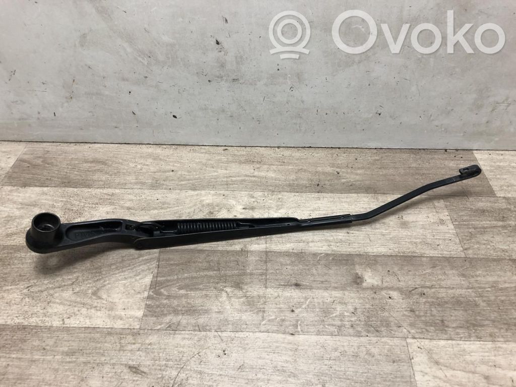 Chrysler 300 - 300C Braccio della spazzola tergicristallo anteriore