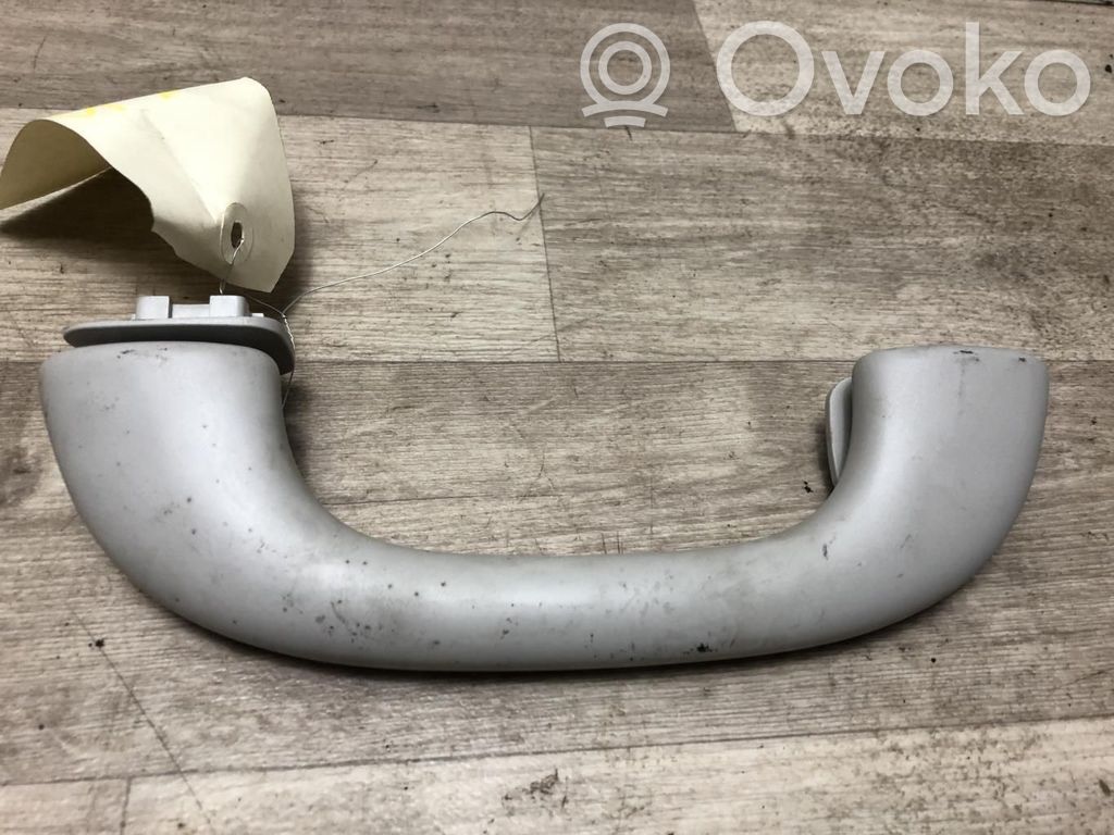 Citroen C5 Un set di maniglie per il soffitto