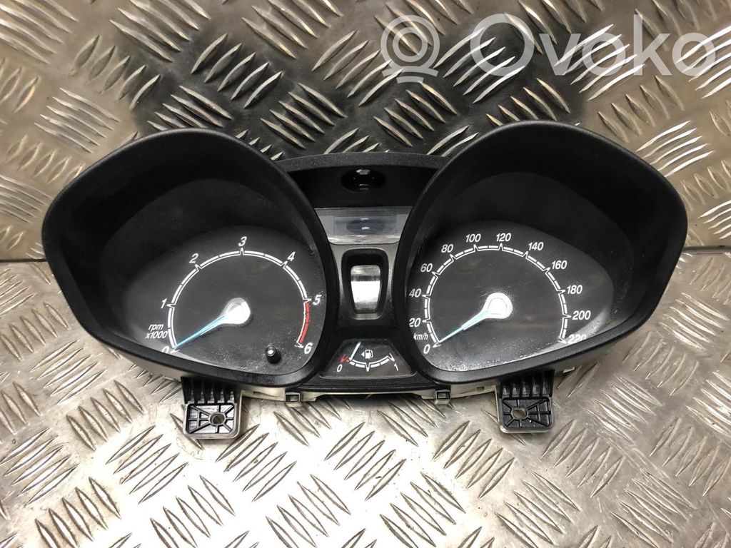 Ford Transit Courier Speedometer (instrument cluster) 