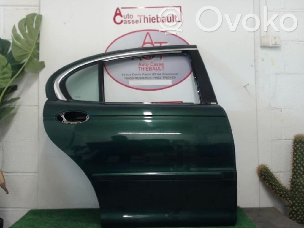 Jaguar X-Type Rear door 