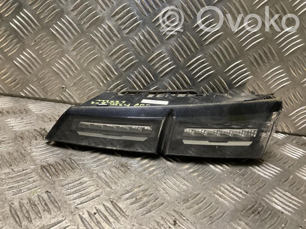 Peugeot 308 Lampă spate în caroserie 