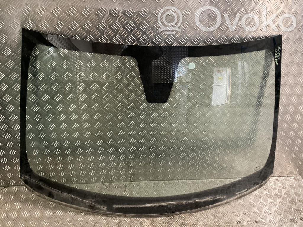 Volvo C30 Front windscreen/windshield window 