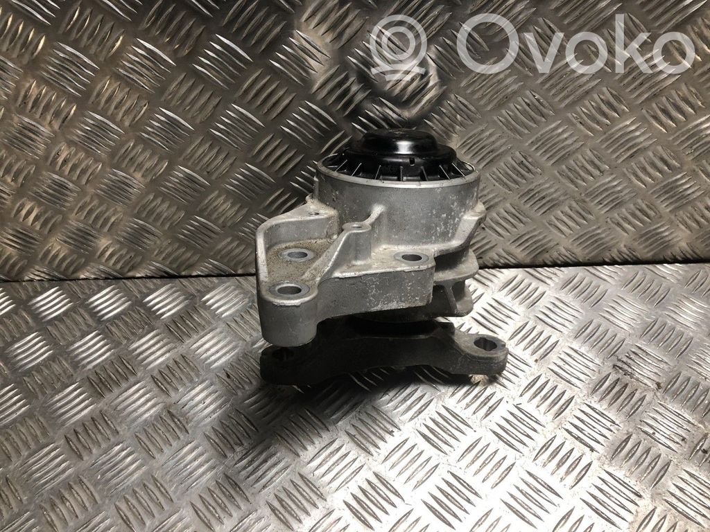 Ford S-MAX Engine mount bracket 