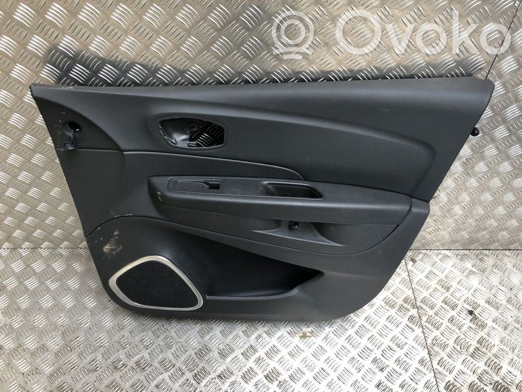 Renault Captur Priekšējo durvju apdare 