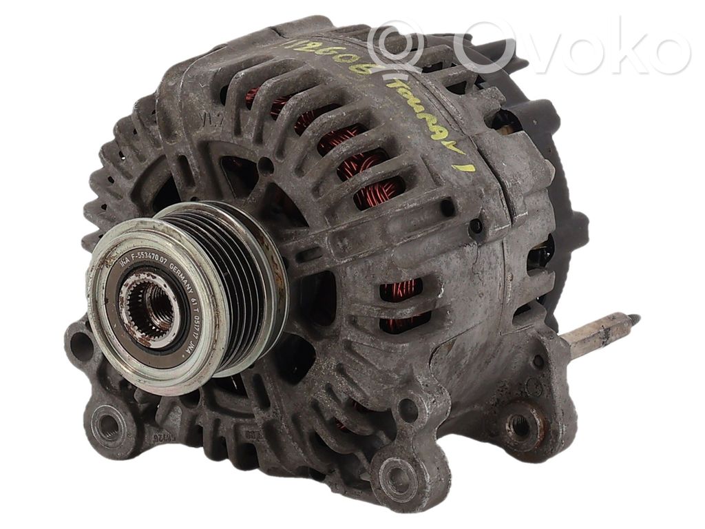Volkswagen Touran I Generator/alternator 