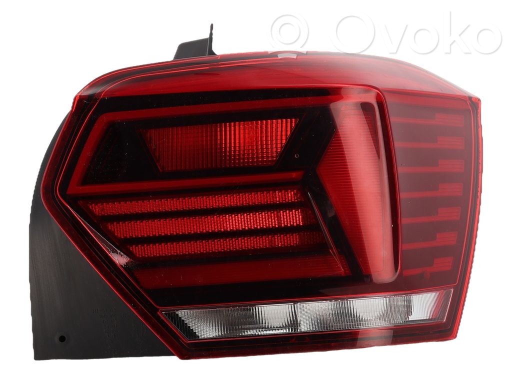 Volkswagen Polo VI Lampa tylna 