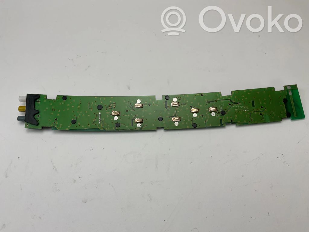 Audi A8 S8 D3 4E Antennenverstärker Signalverstärker 
