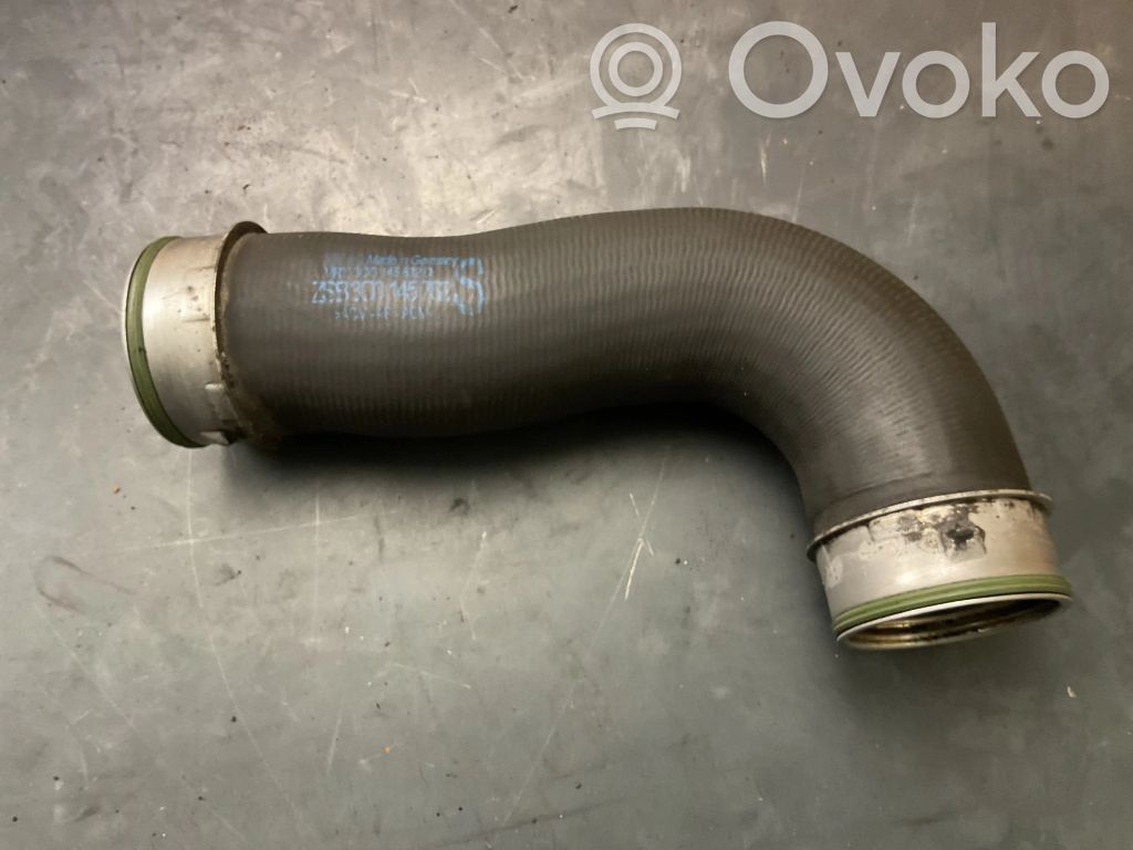 Volkswagen PASSAT B6 Intercooler hose/pipe 