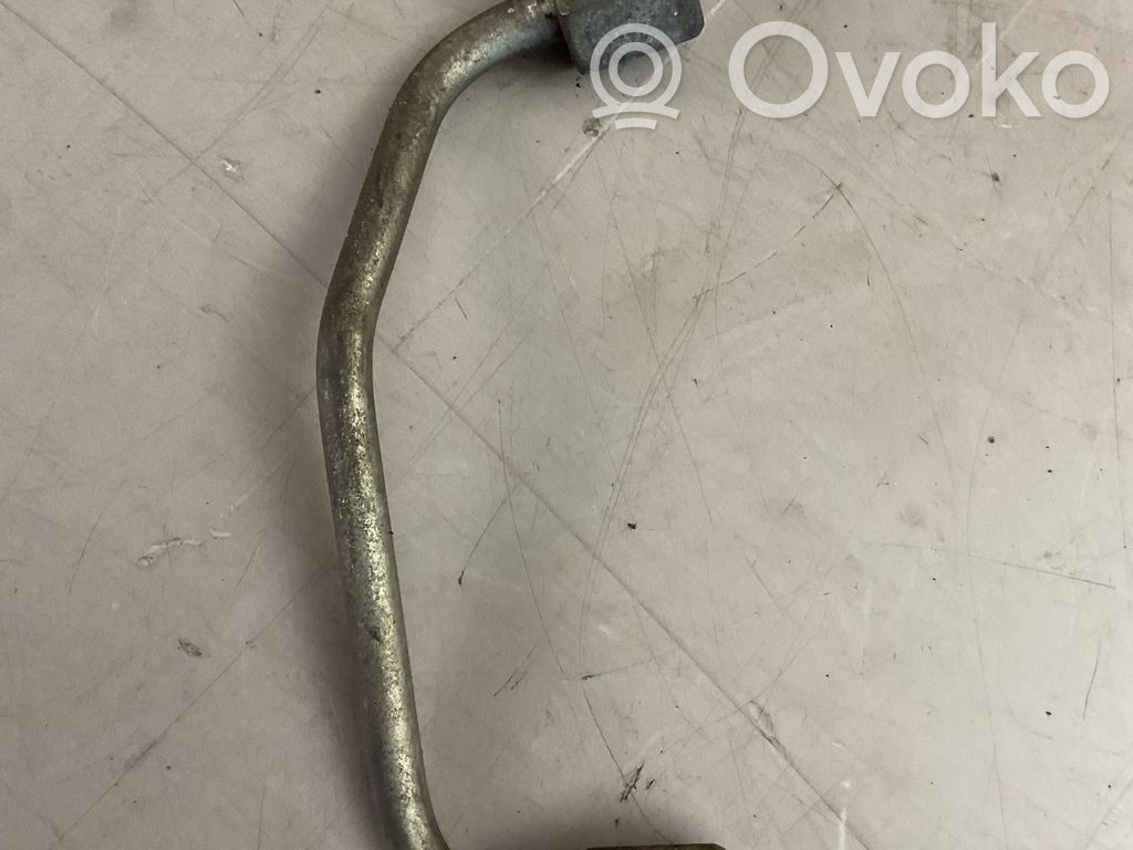 Audi A4 S4 B8 8K Degvielas iesmidzināšanas caurule (-es) 