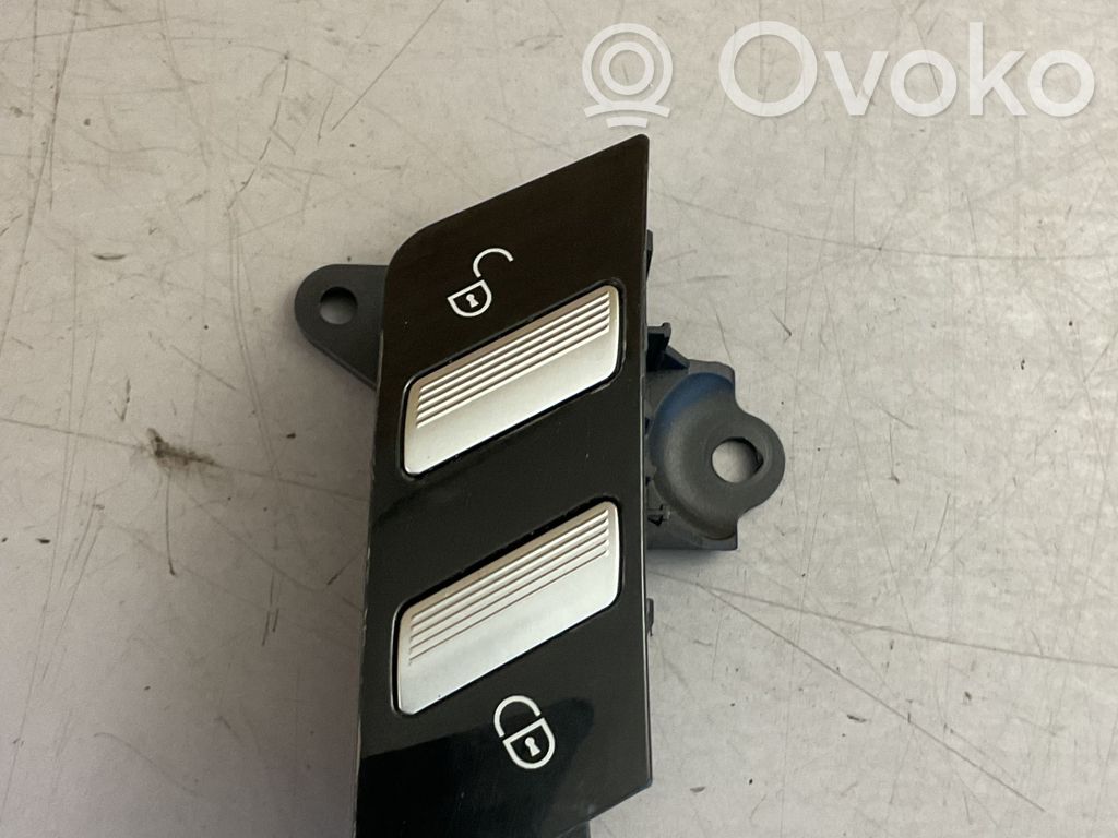 Central locking switch button   A2218213151,10234320,STV82174,03371030100