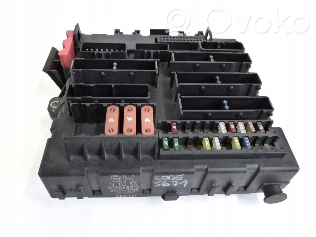 Opel Vectra C Juego de caja de fusibles 