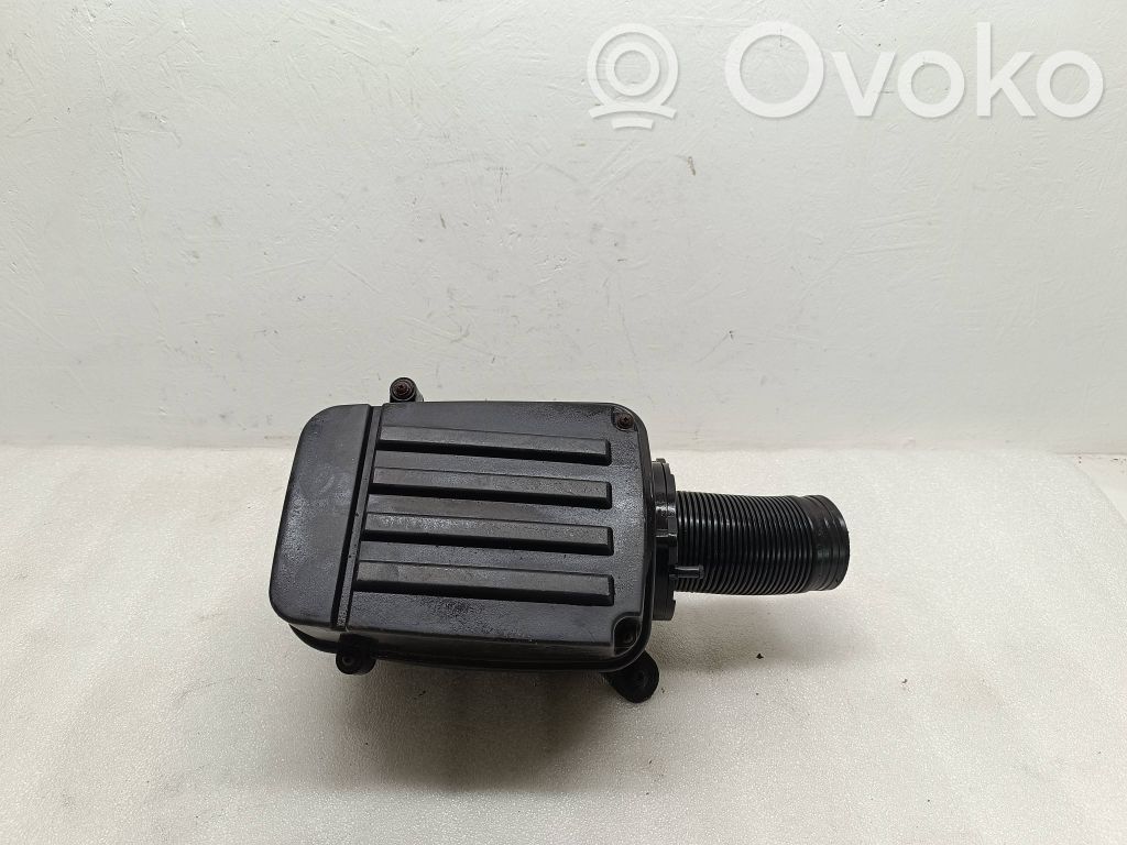 Volkswagen PASSAT B6 Obudowa filtra powietrza 