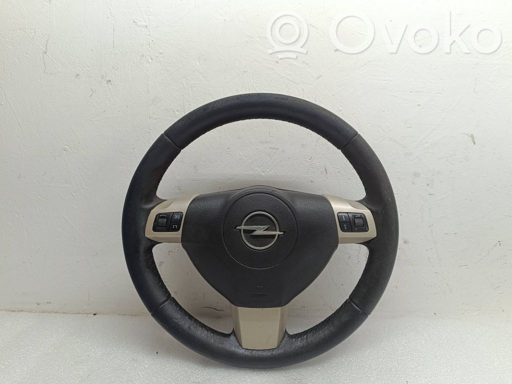 Opel Astra H Ohjauspyörä 