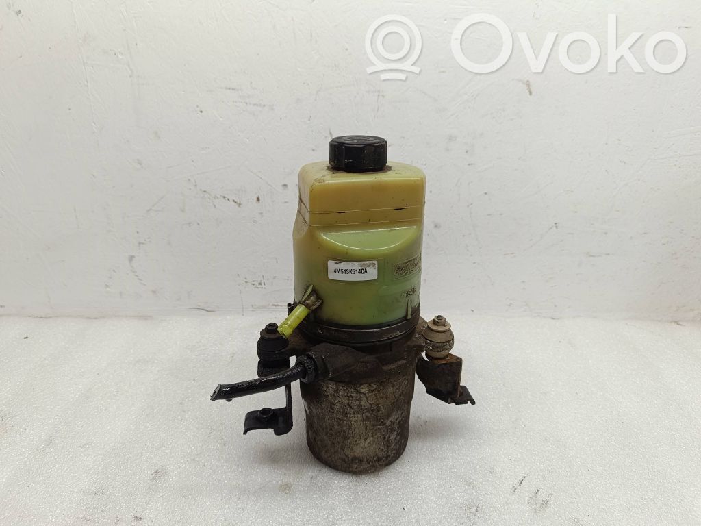 Ohjaustehostimen pumppu   4M513K514CA