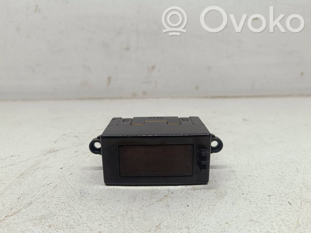 Screen/display/small screen   945003E000,3E100