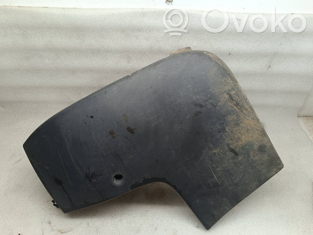 Nissan Primastar Ornament colț bară spate 