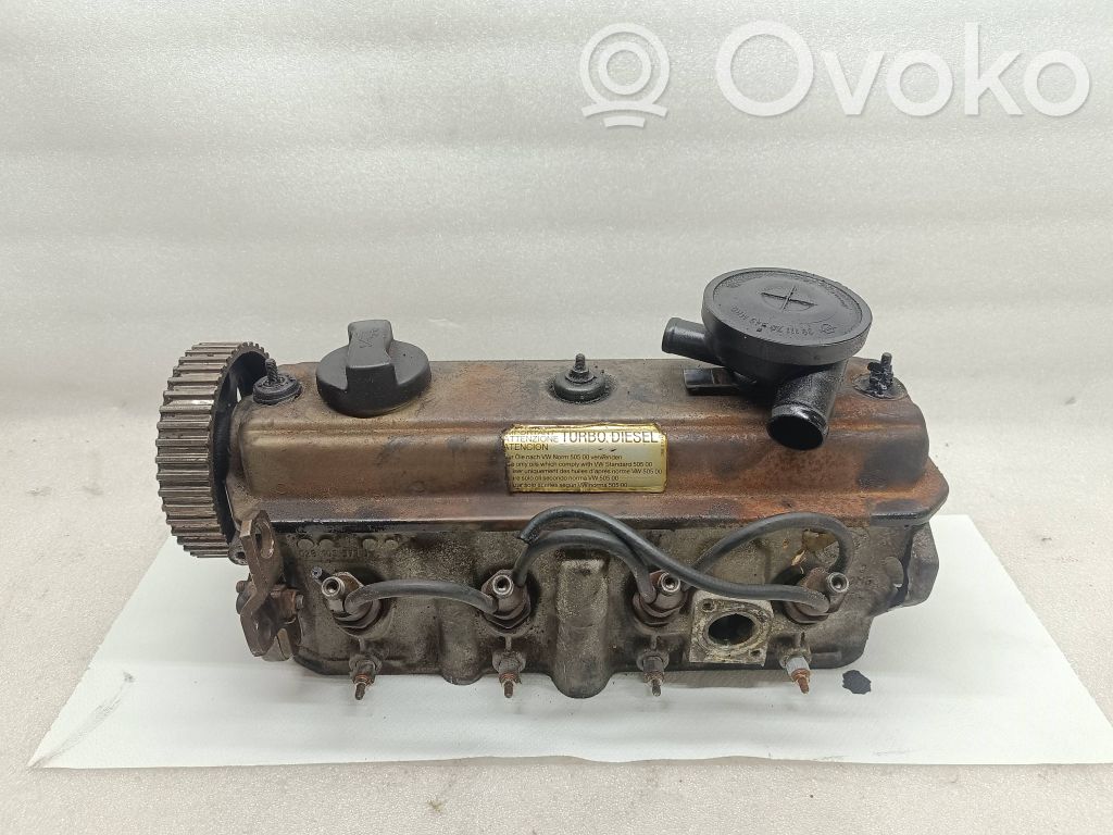 Audi 80 90 S2 B4 Engine head 