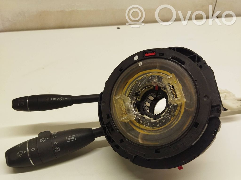 Mercedes-Benz C W204 Wiper turn signal indicator stalk/switch 