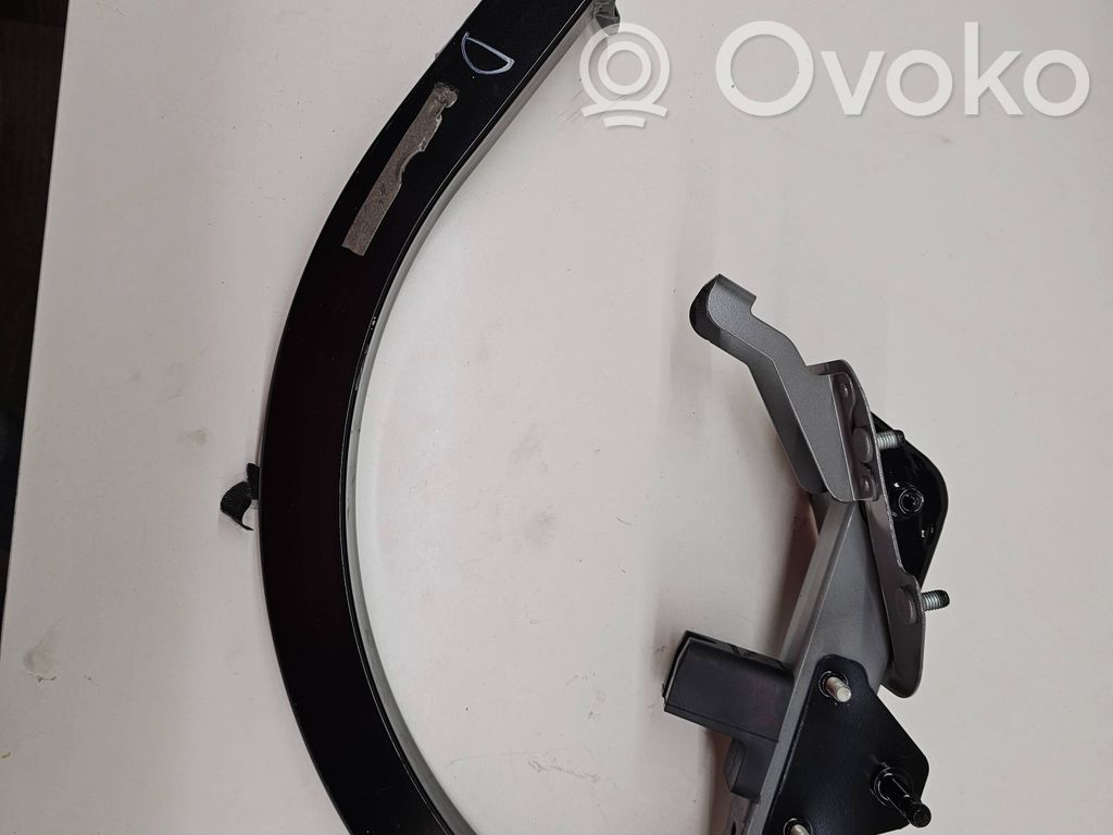 Jaguar XF Tailgate/trunk/boot hinge 