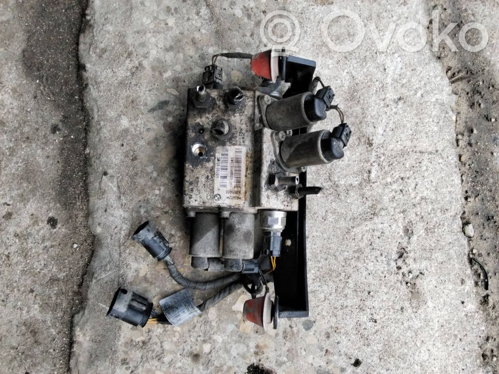 BMW 5 E60 E61 Active stabilizer control/valve assembly 