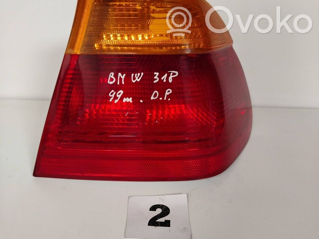 BMW 3 E46 Задний фонарь в кузове 