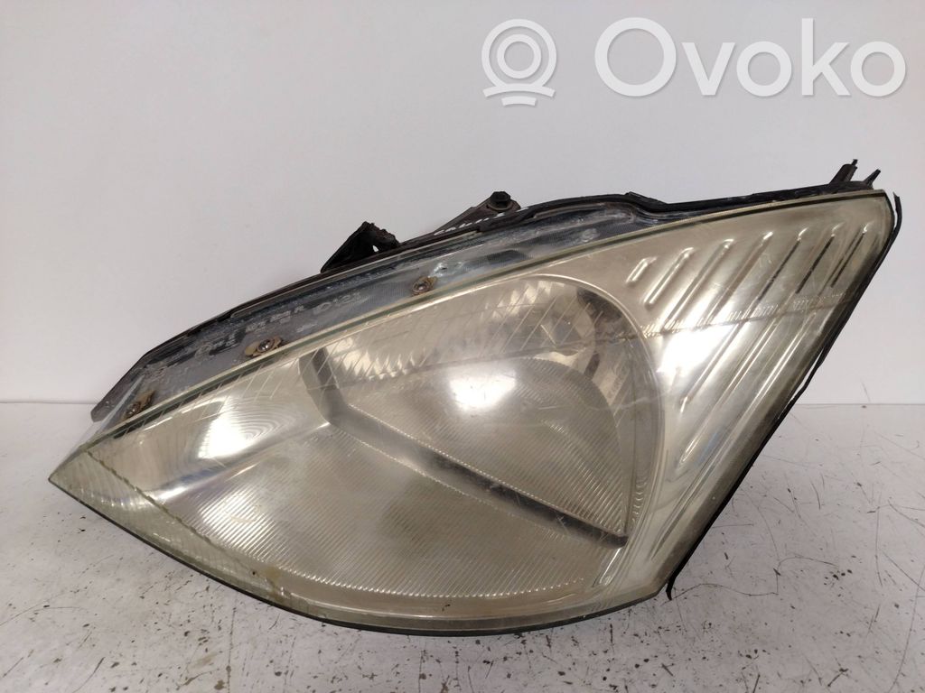 Ford Focus Headlight/headlamp 