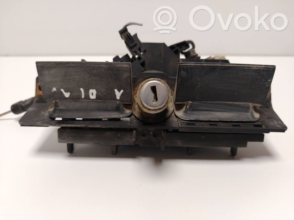 Audi A6 S6 C5 4B Tailgate/trunk/boot exterior handle 