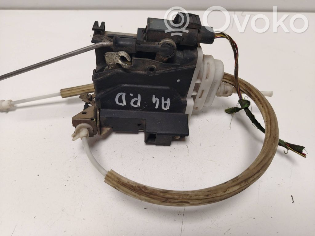 Audi A4 S4 B6 8E 8H Etuoven lukko 