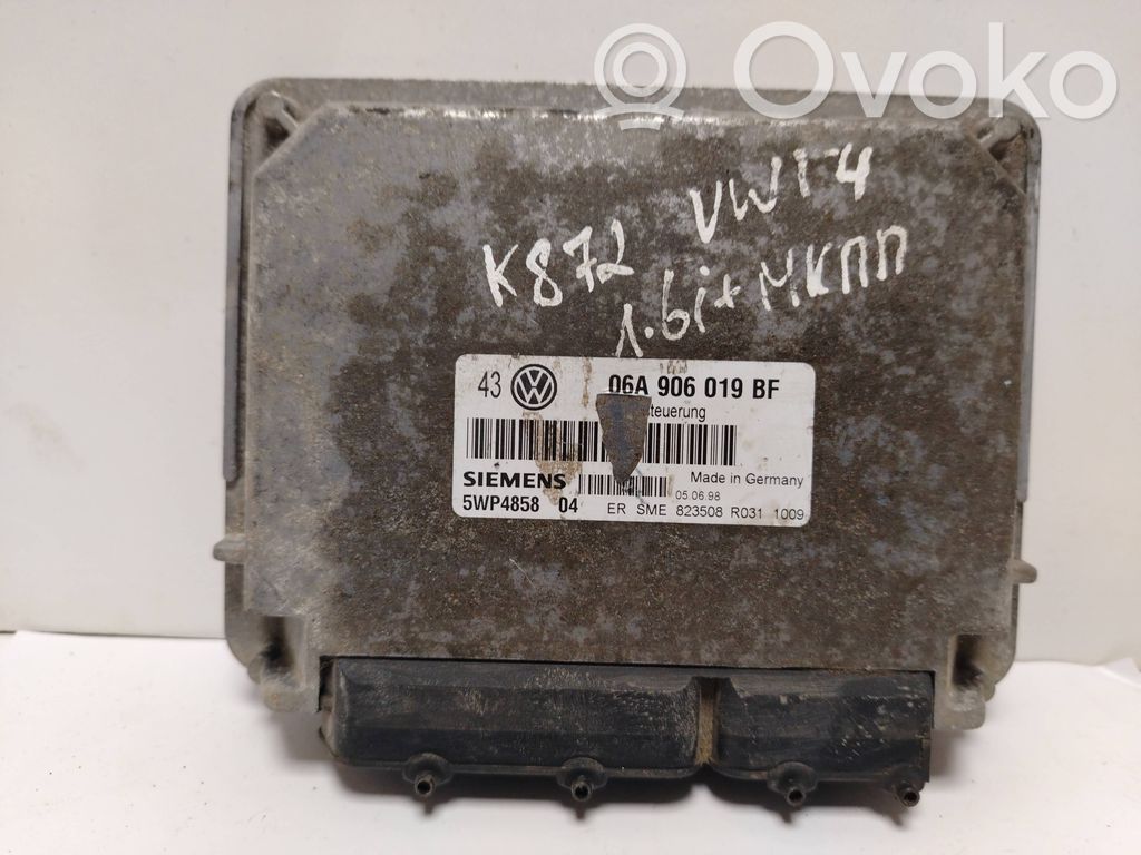 Volkswagen Golf IV Engine control unit/module 