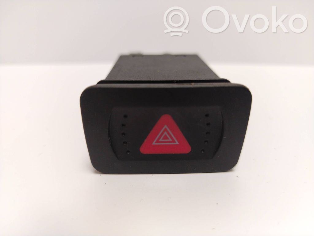 Volkswagen Bora Botón interruptor de luz de peligro 