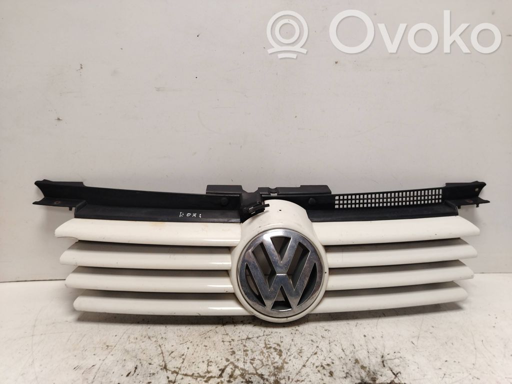 Volkswagen Bora Etusäleikkö 